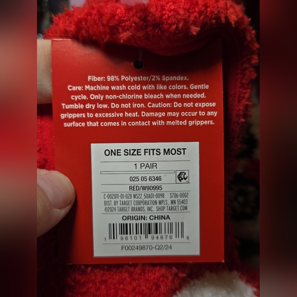 Soft Red Santa Gripper Slipper Socks By Wondershop NWT - Picture 4 of 4